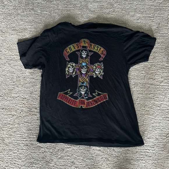 Guns and roses band T, size large - Picture 1 of 2
